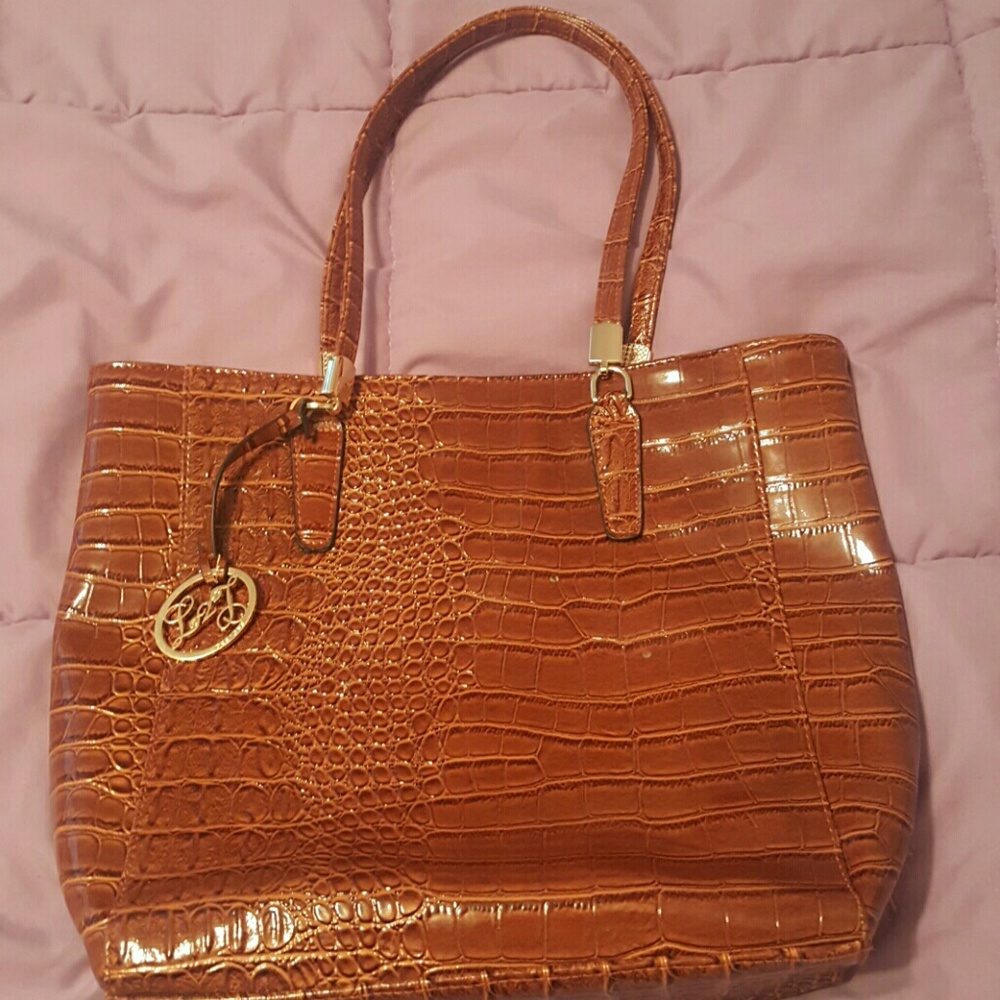 NWOT! LA2LA Shopper Handbag